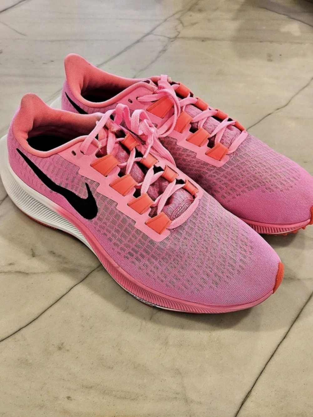 Nike Air Zoom Pegasus 37 Pink Glow Women's Pink Athletic Shoes US 9.5